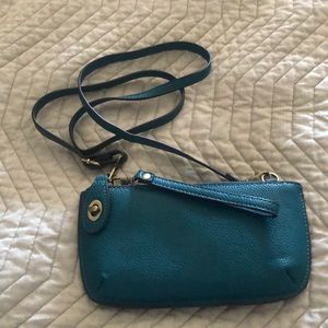 Teal (faux) leather crossbody purse